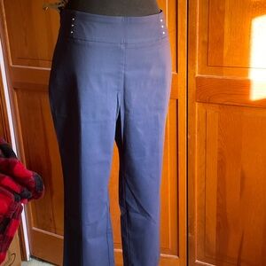 JM Collection Navy Capris